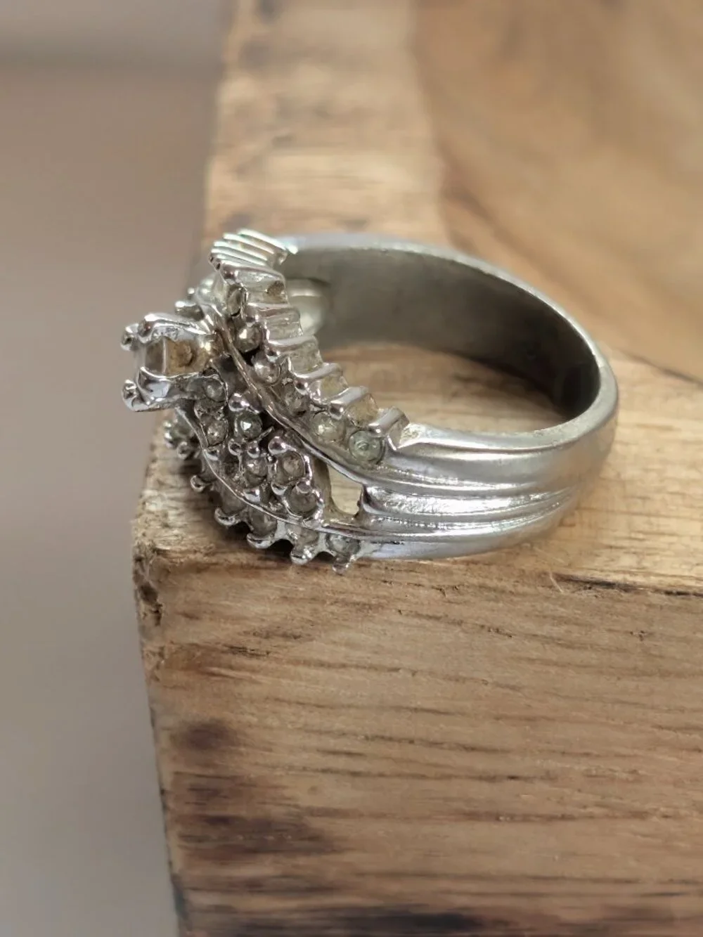 Vintage Sterling Silver CZ Pyramid Cluster Costume Ring Size 7 3/4